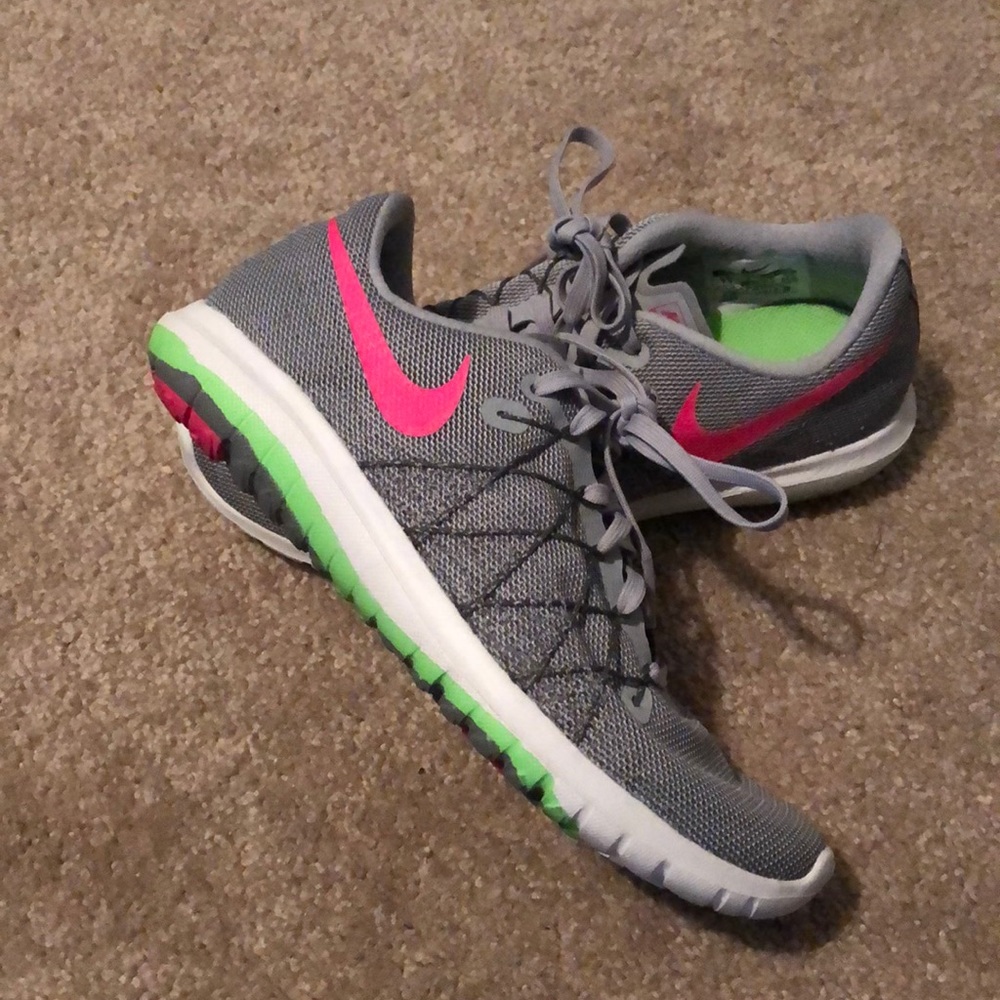 Nike Fury 2 7.5